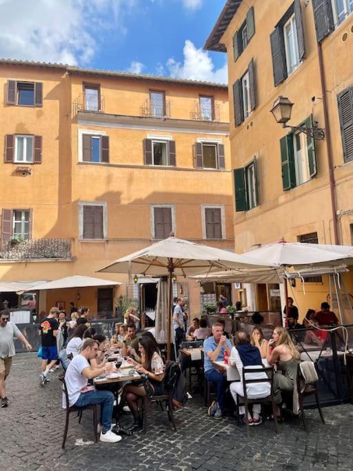 Lovely Apartment In Via Della Scala, Trastevere Róma Kültér fotó